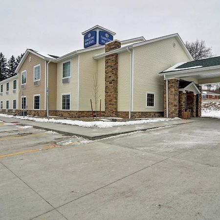 Cobblestone Hotel & Suites - Punxsutawney Exteriör bild