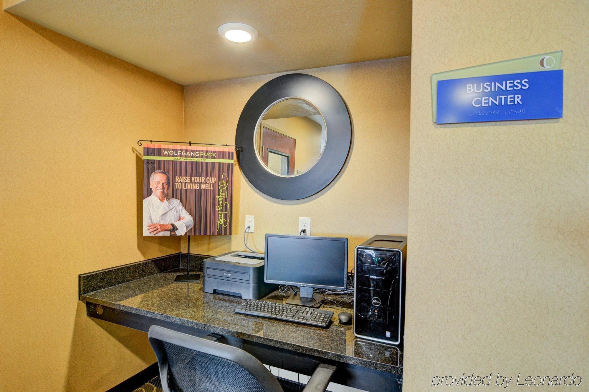Cobblestone Hotel & Suites - Punxsutawney Exteriör bild