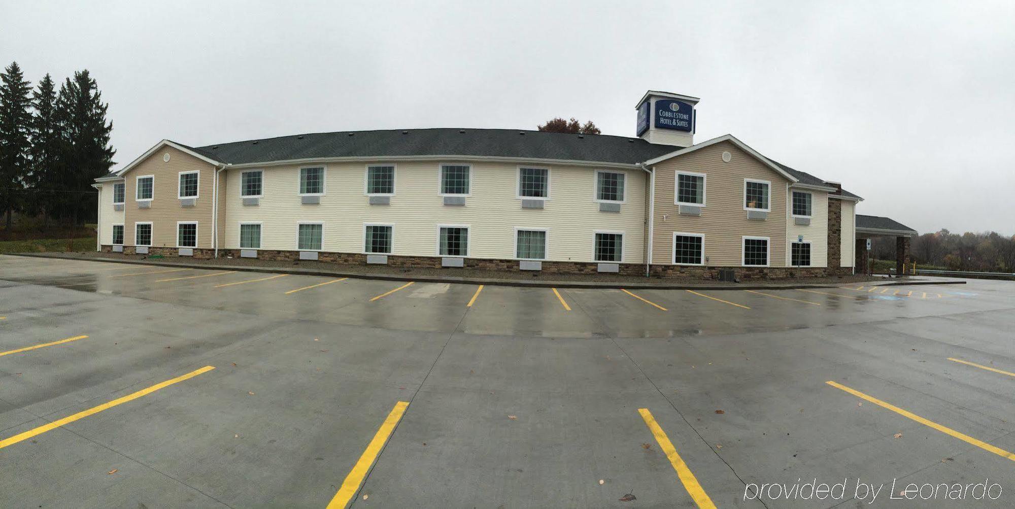 Cobblestone Hotel & Suites - Punxsutawney Exteriör bild