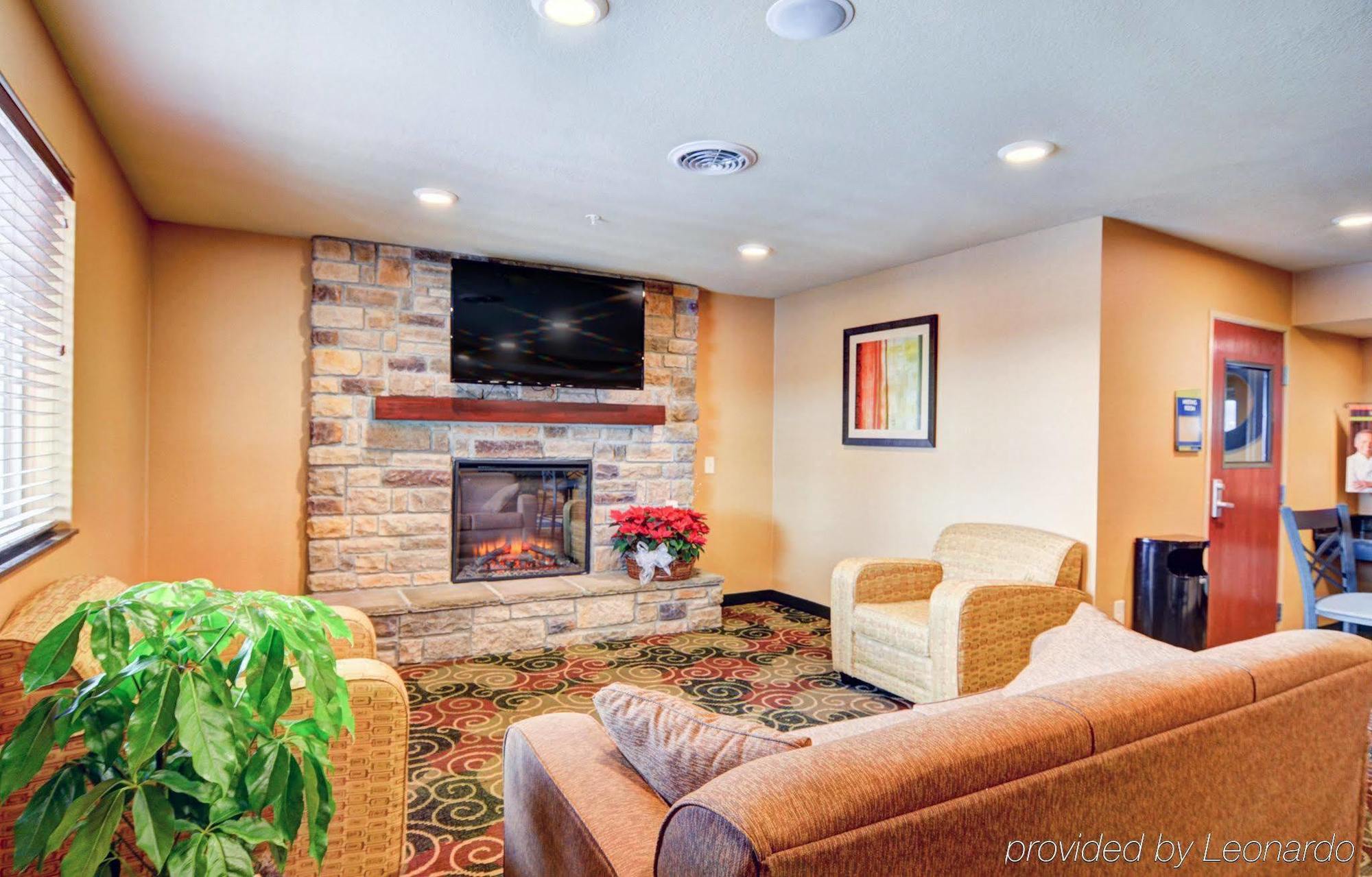 Cobblestone Hotel & Suites - Punxsutawney Exteriör bild