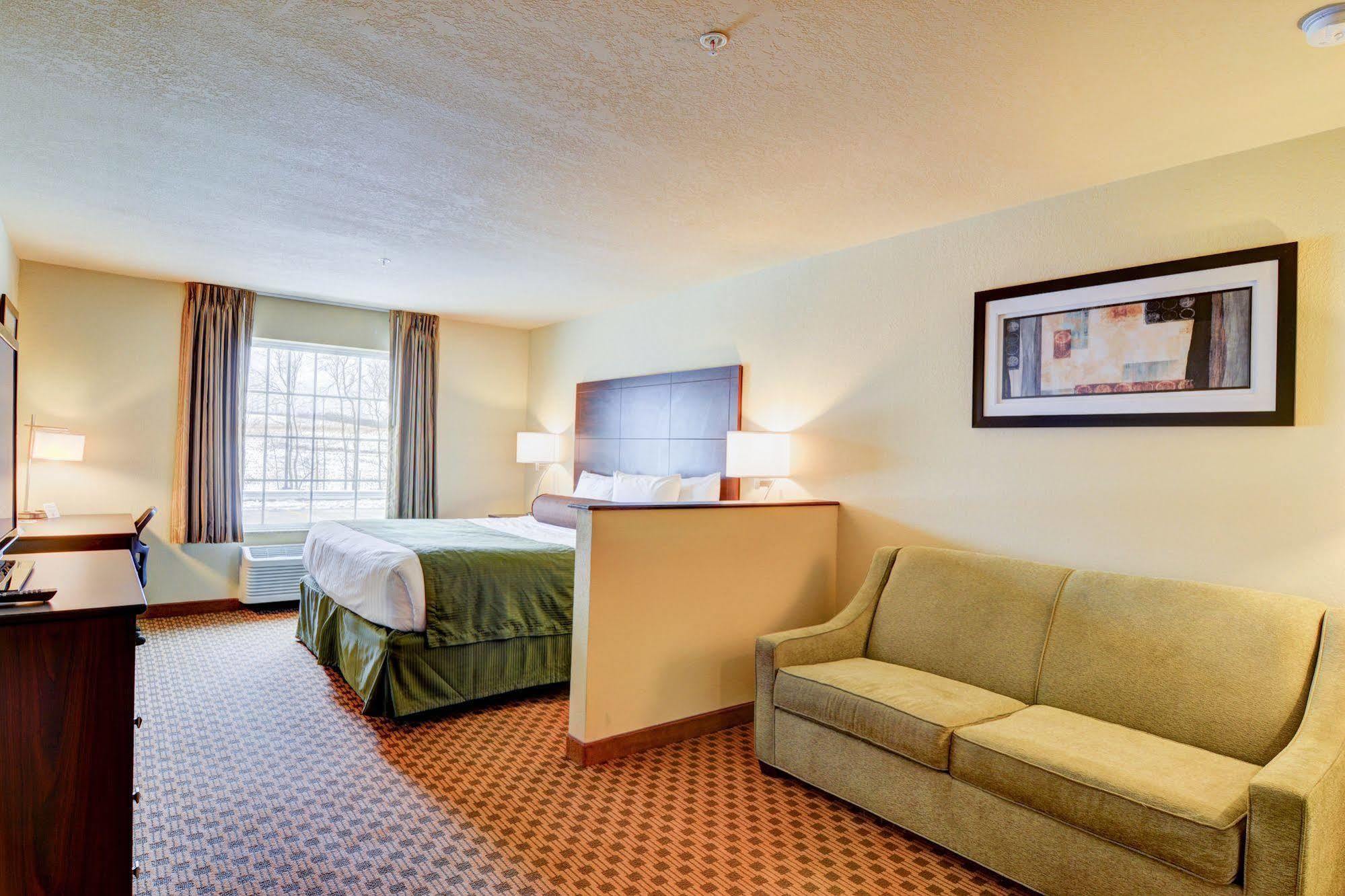 Cobblestone Hotel & Suites - Punxsutawney Exteriör bild